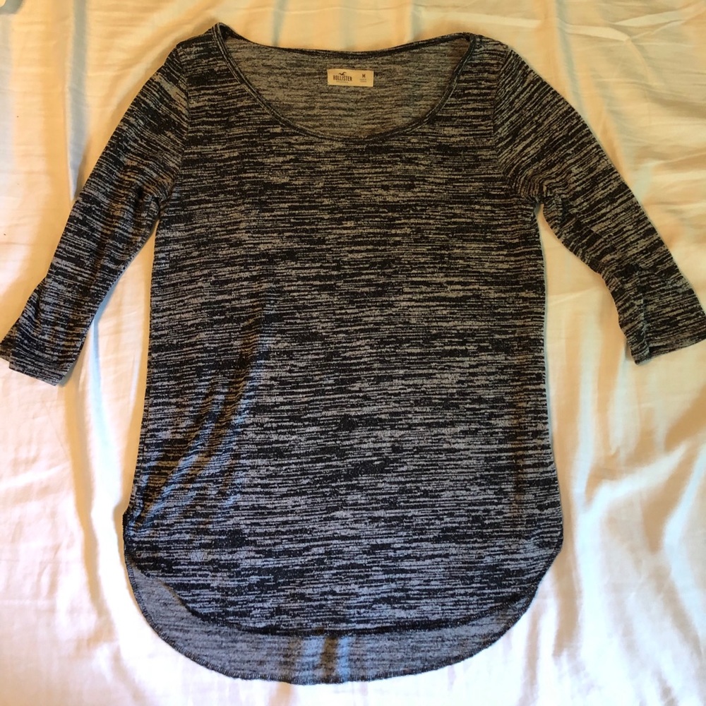 Black and grey T-shirt